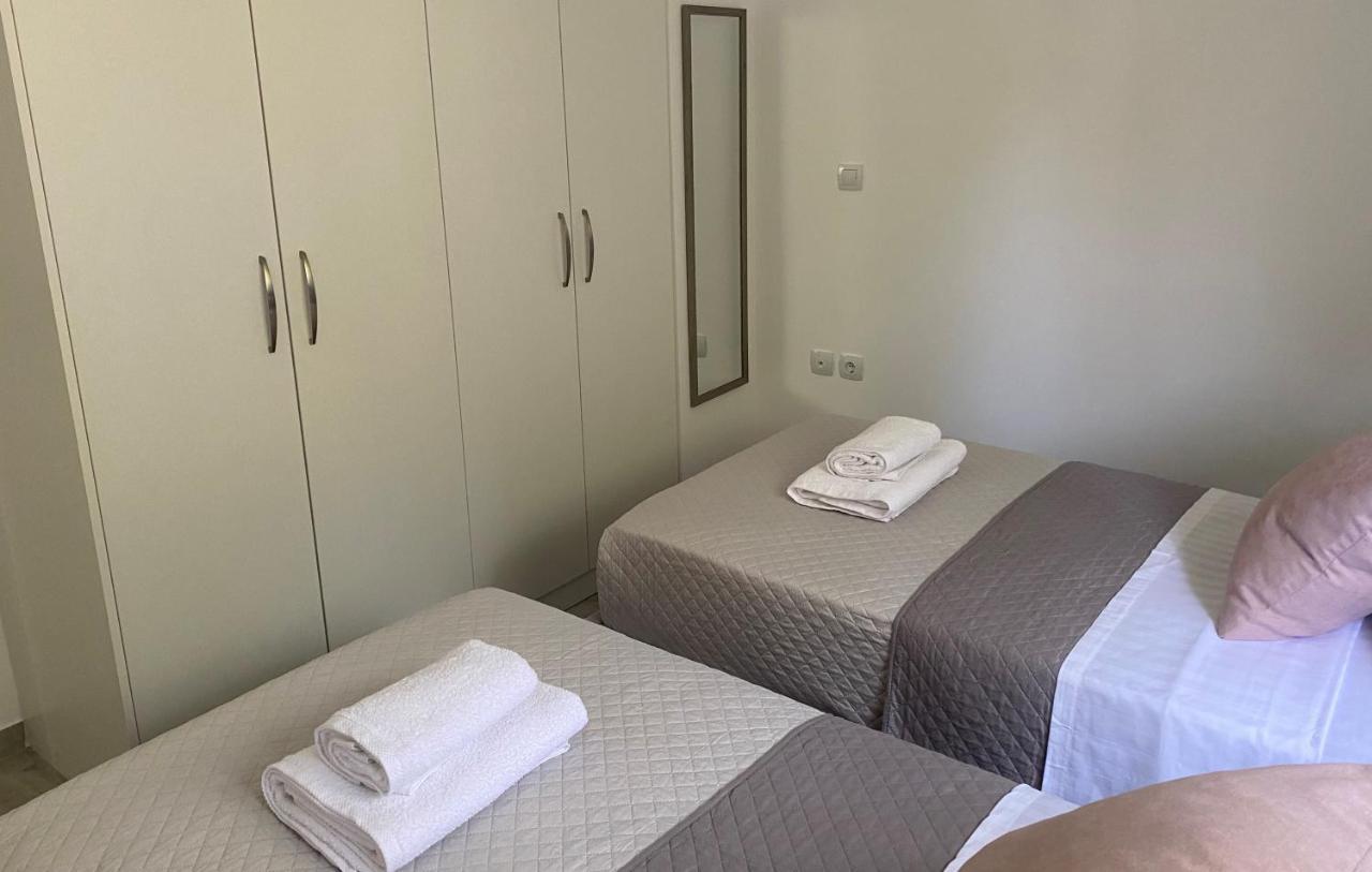 Apartment Near Athens Airport, Rafina Port And Sea Loútsa Exterior foto